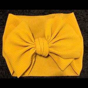 Mustard Stretch Wrap Bow